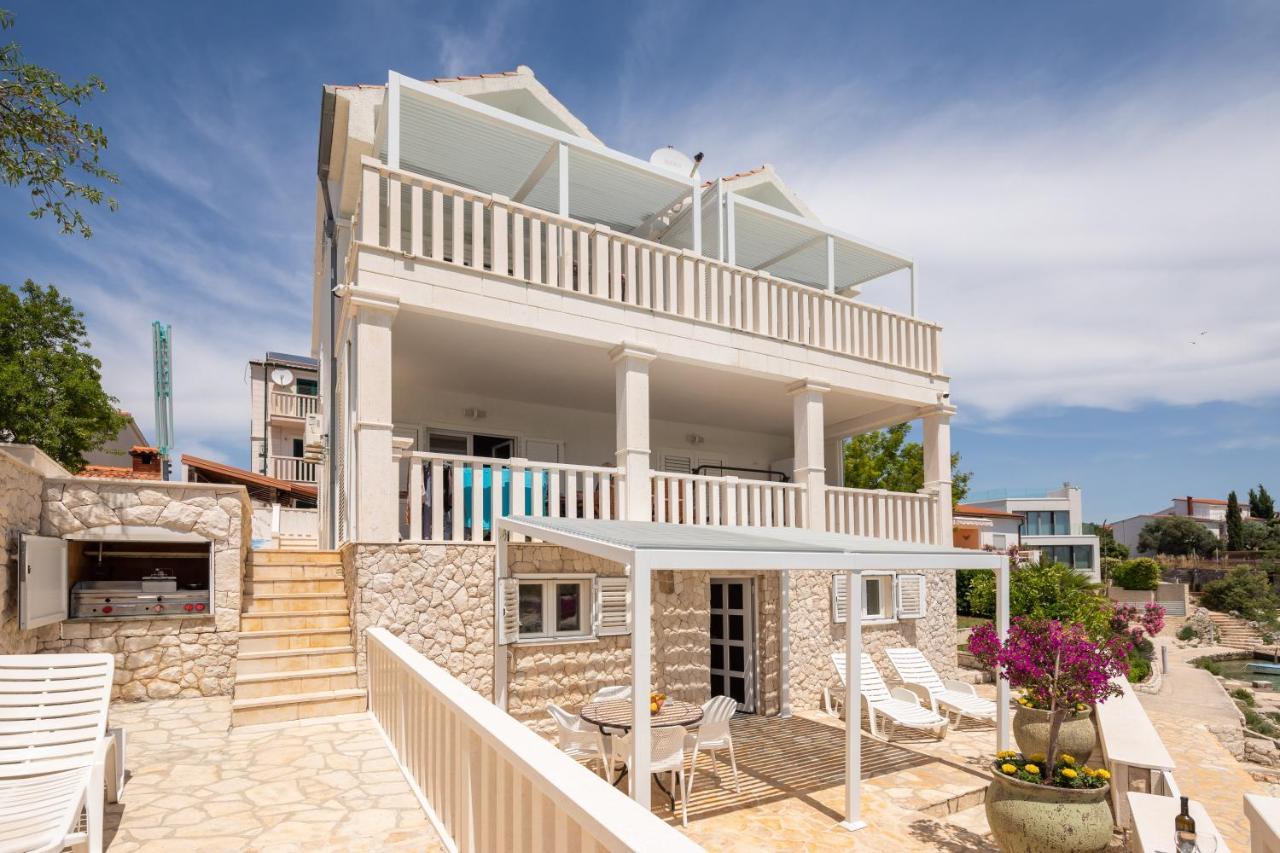 Vila Blanka Apartments Рогозница Экстерьер фото