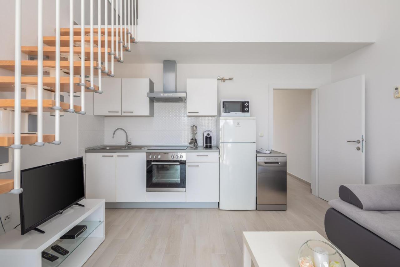 Vila Blanka Apartments Рогозница Экстерьер фото