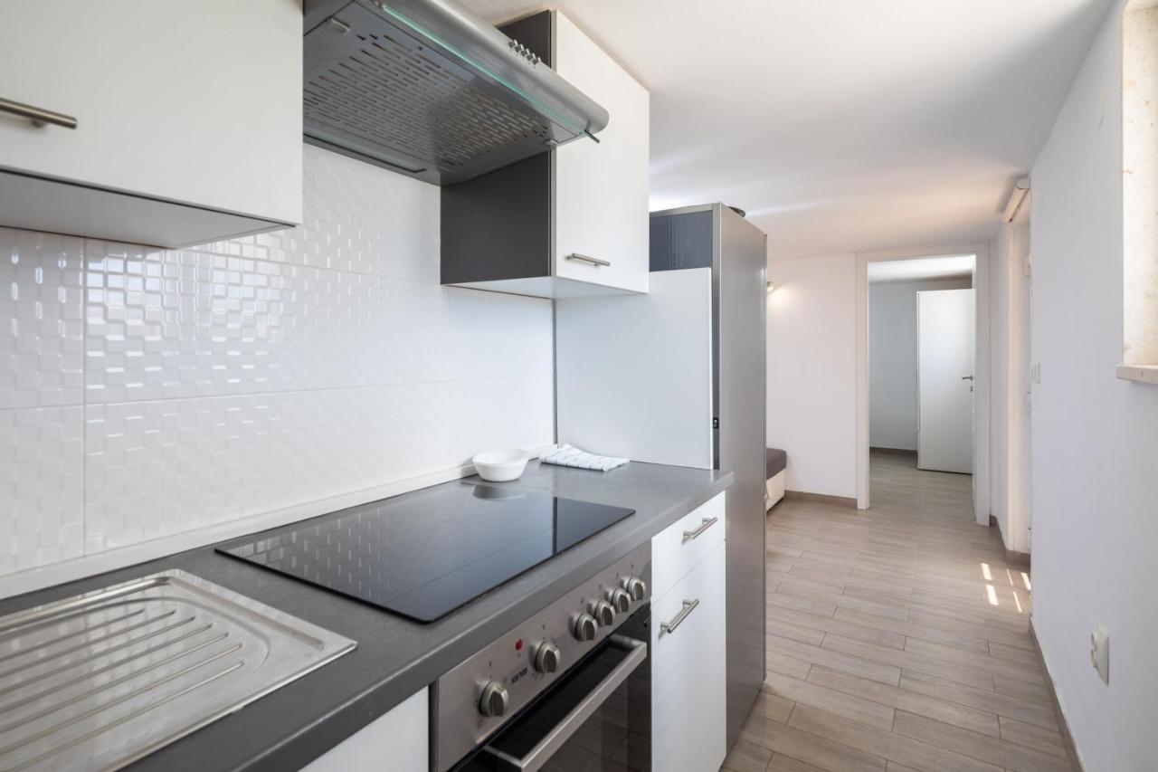 Vila Blanka Apartments Рогозница Экстерьер фото