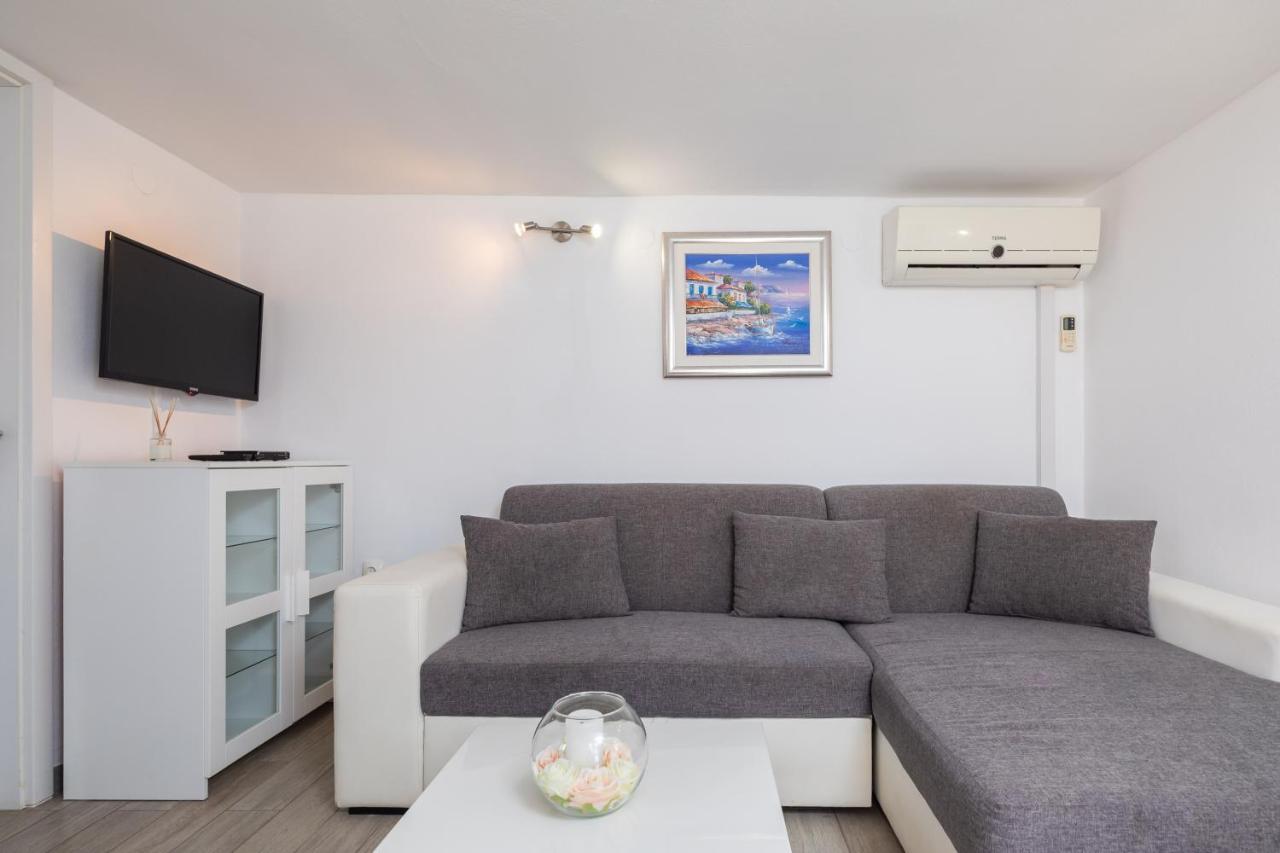 Vila Blanka Apartments Рогозница Экстерьер фото